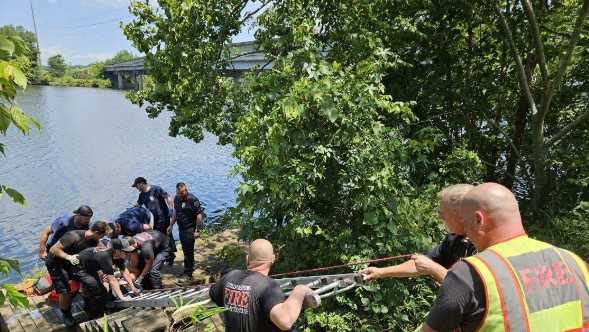 Man rescued from water, flown to hospital after jumping off Alabama bridge