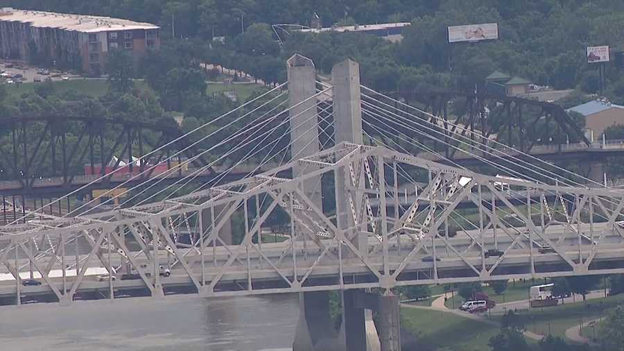 Toll rates about to go up again for 3 bridges connecting Louisville, S