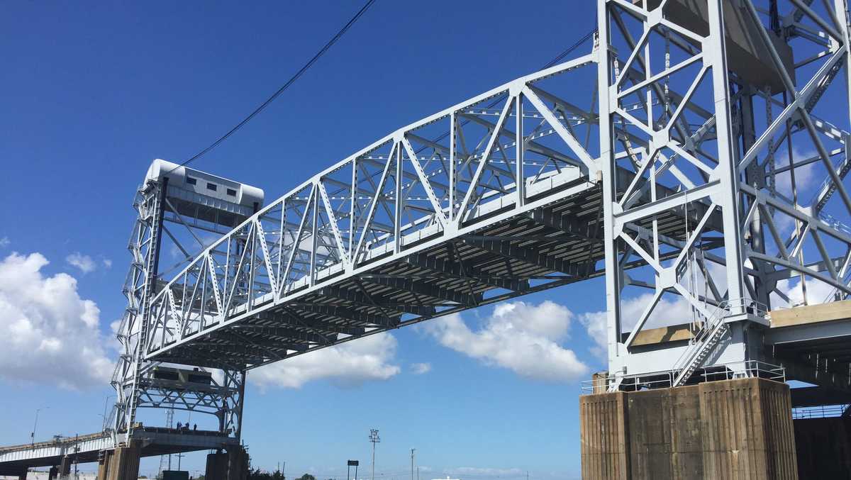 Car drives off Judge Seeber Bridge into Industrial Canal, NOPD says