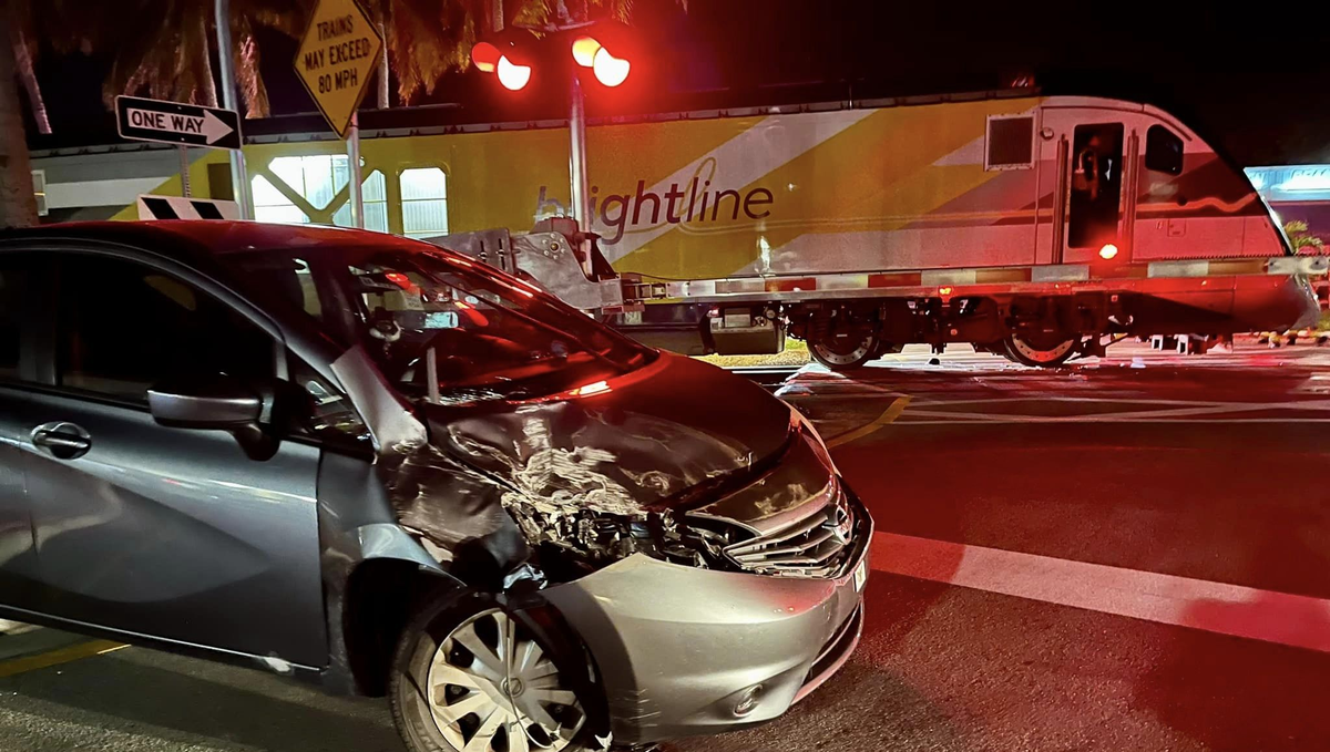 2 escape car before Brightline crash in Florida