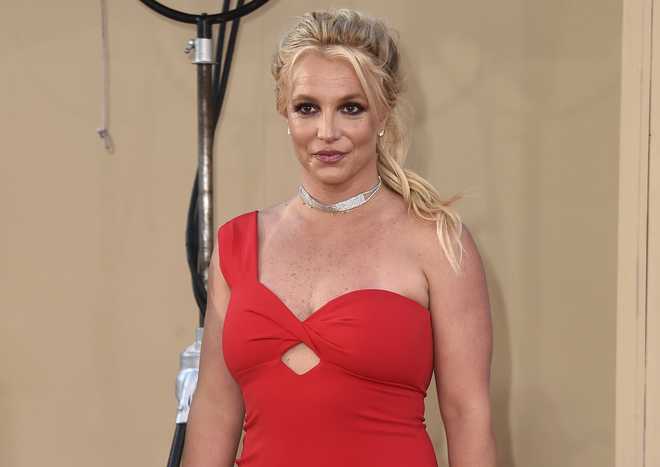 Britney Spears' father says he intends to step down as her conservator