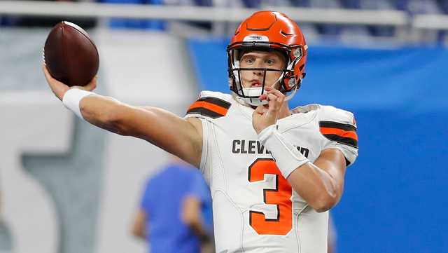 Report: Browns sign QB Brogan Roback