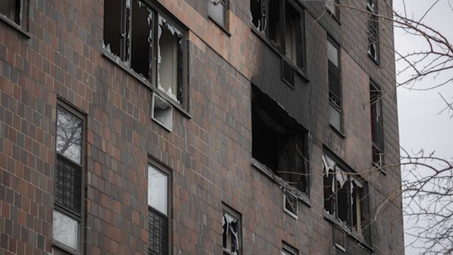 Tales of escape after fire hits NYC building - Vimarsana News