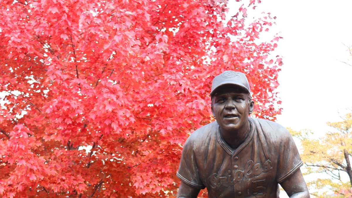 Baltimore Orioles legend Brooks Robinson dead at 86