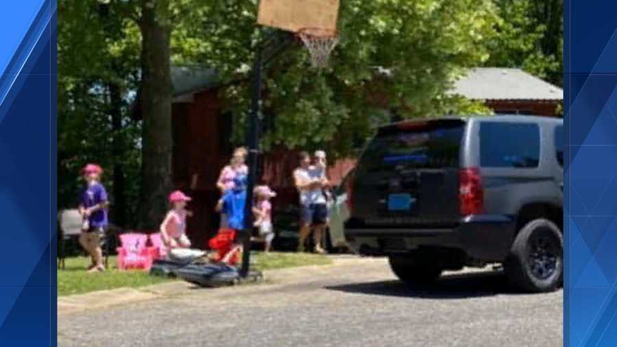 Brookside Police Department hand out sidewalk chalk to neighborhood kids