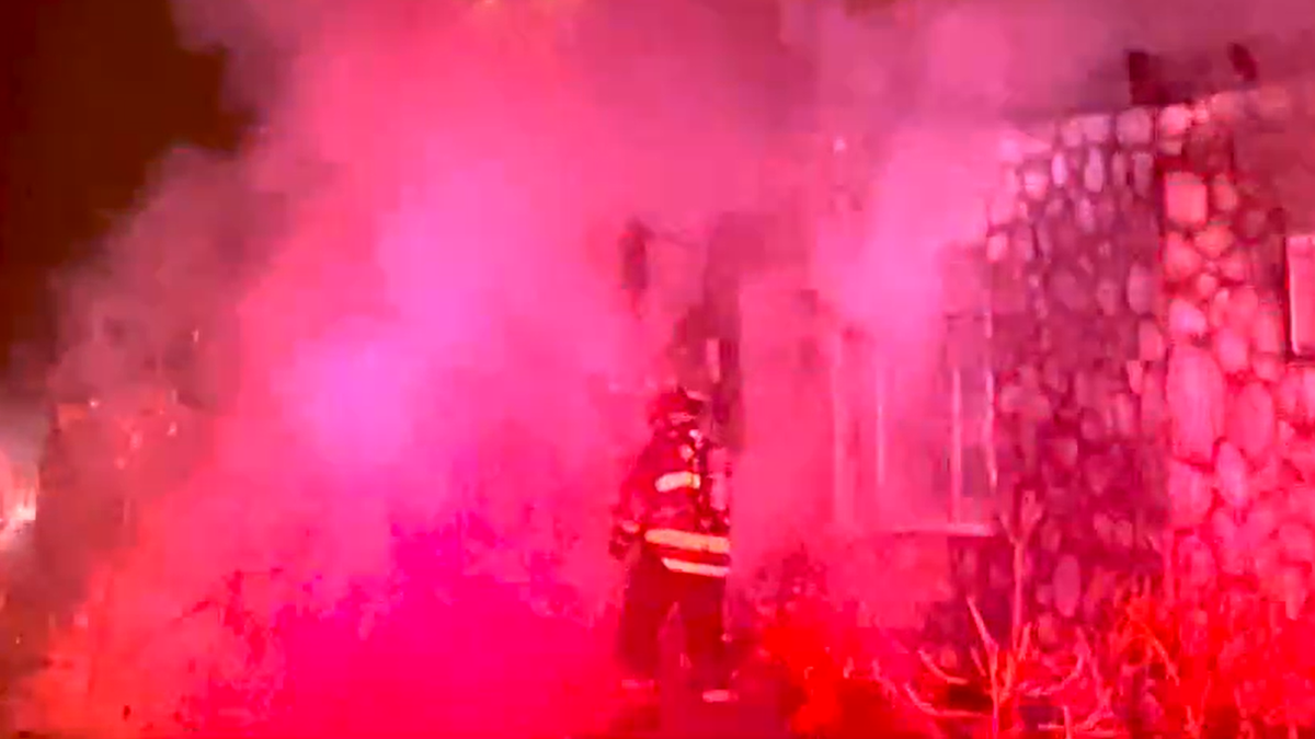 Jackson firefighters battled several house fires early Thursday
