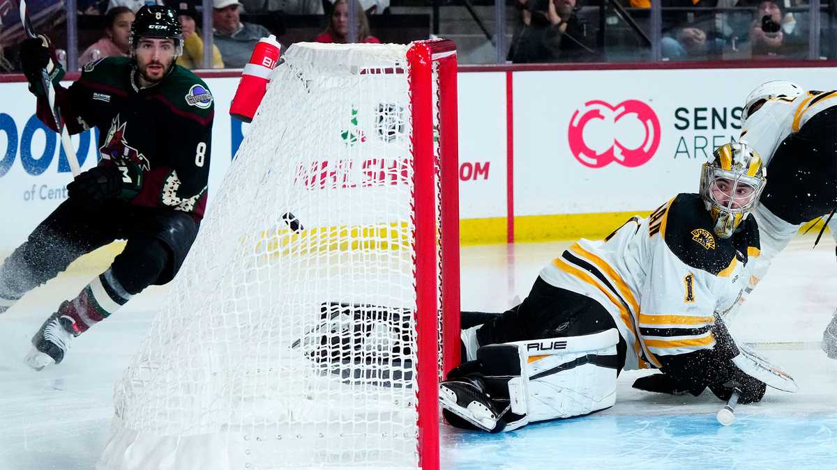 Coyle scores late as Bruins beat Coyotes again, 3-2