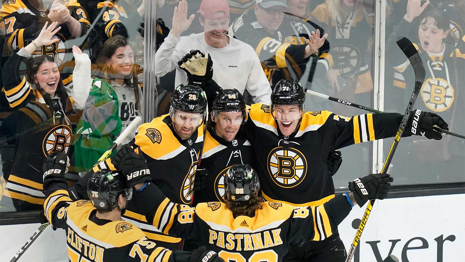 Bruins clinch first wild card in East with win over Panthers
