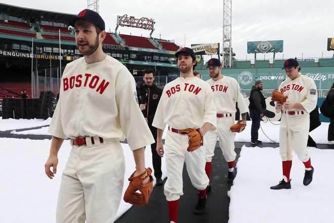 Penguins going old-school for Winter Classic jerseys against Bruins at  Fenway Park