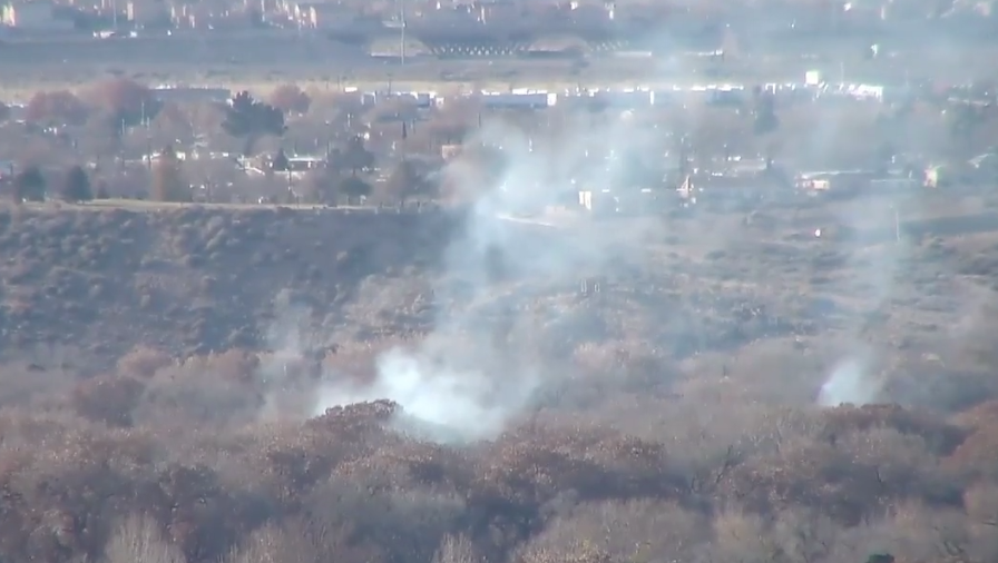 Crews contain brush fires in Bosque