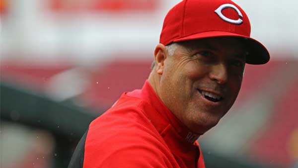 Ex-Cubs manager Jim Riggleman joins Reds' staff