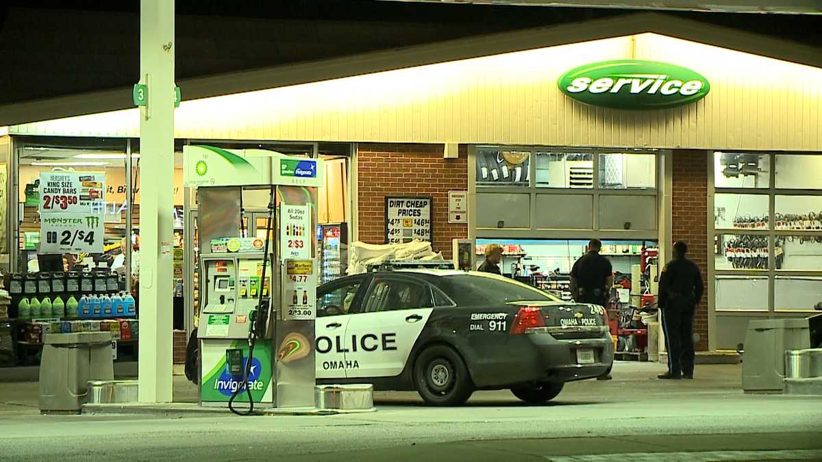 Omaha gas station robbed at gunpoint Thursday