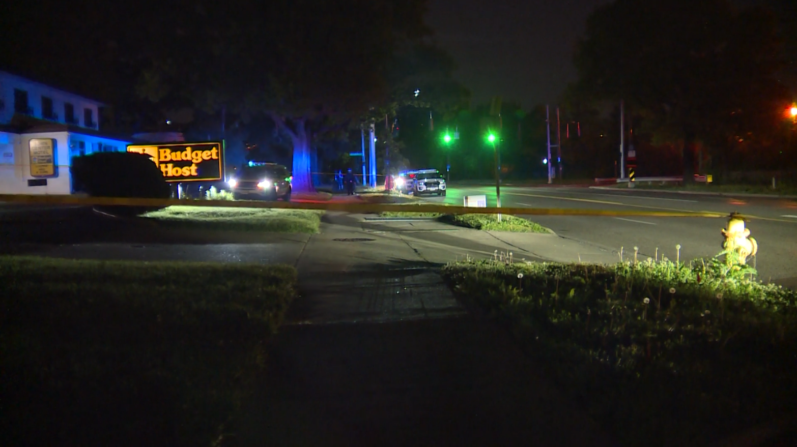 Police: Man arrested after fatal shooting outside Clifton hotel - Vimarsana News