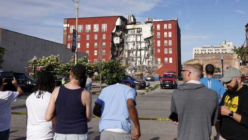WATCH LIVE Davenport officials provide update on apartment collapse demolition KCCI Des Moines WATCH LIVE Davenport officials provide update on apartment collapse demolition KCCI Des Moines