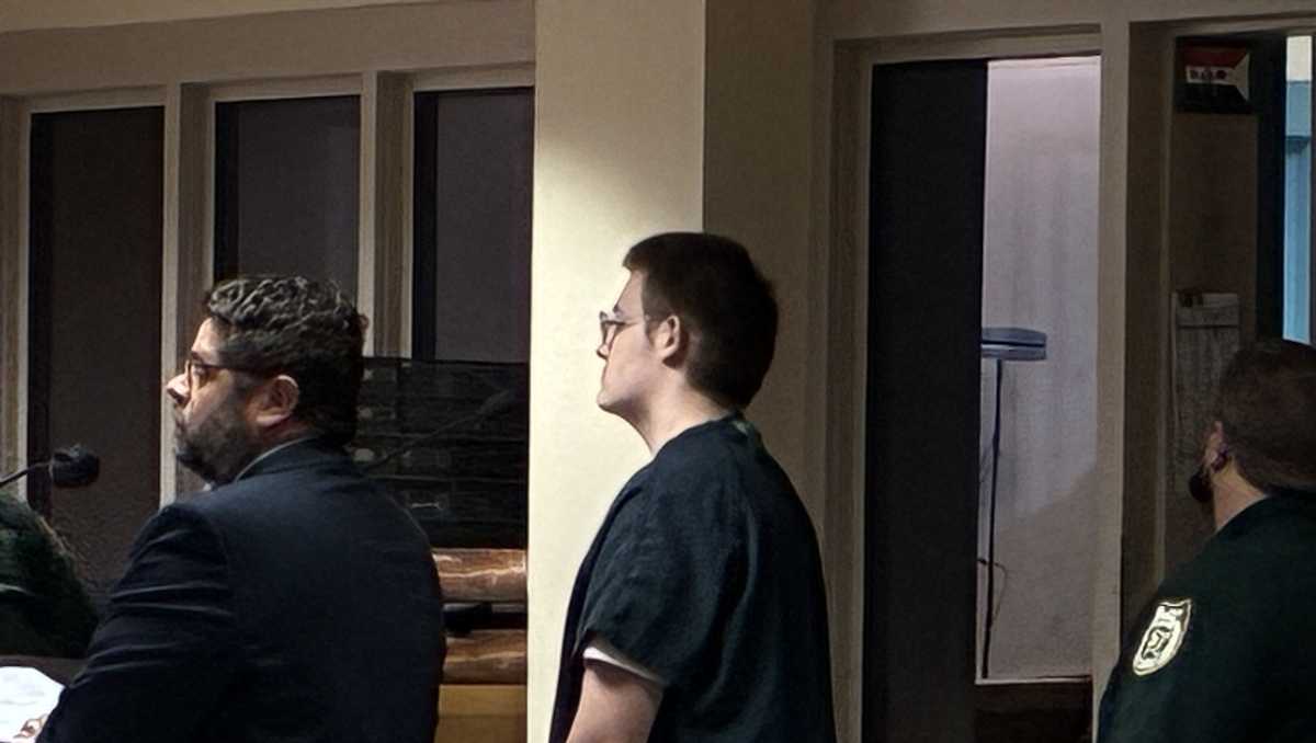 Florida Teen Charged Over False Bomb Threats Disrupting Multiple Schools