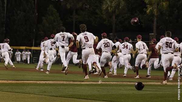 South Carolina walks off Alabama thanks to Burgess - Vimarsana News