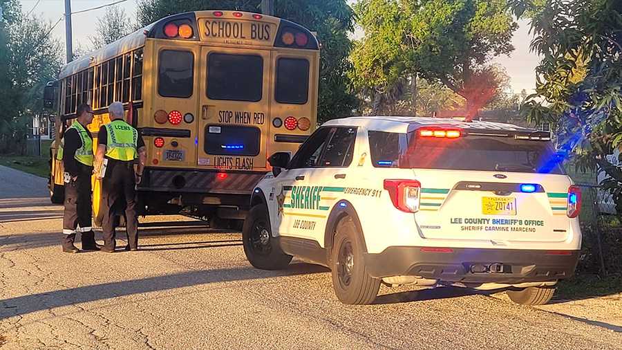 Deputies investigate hit-and-run crash involving school bus in Fort Myers