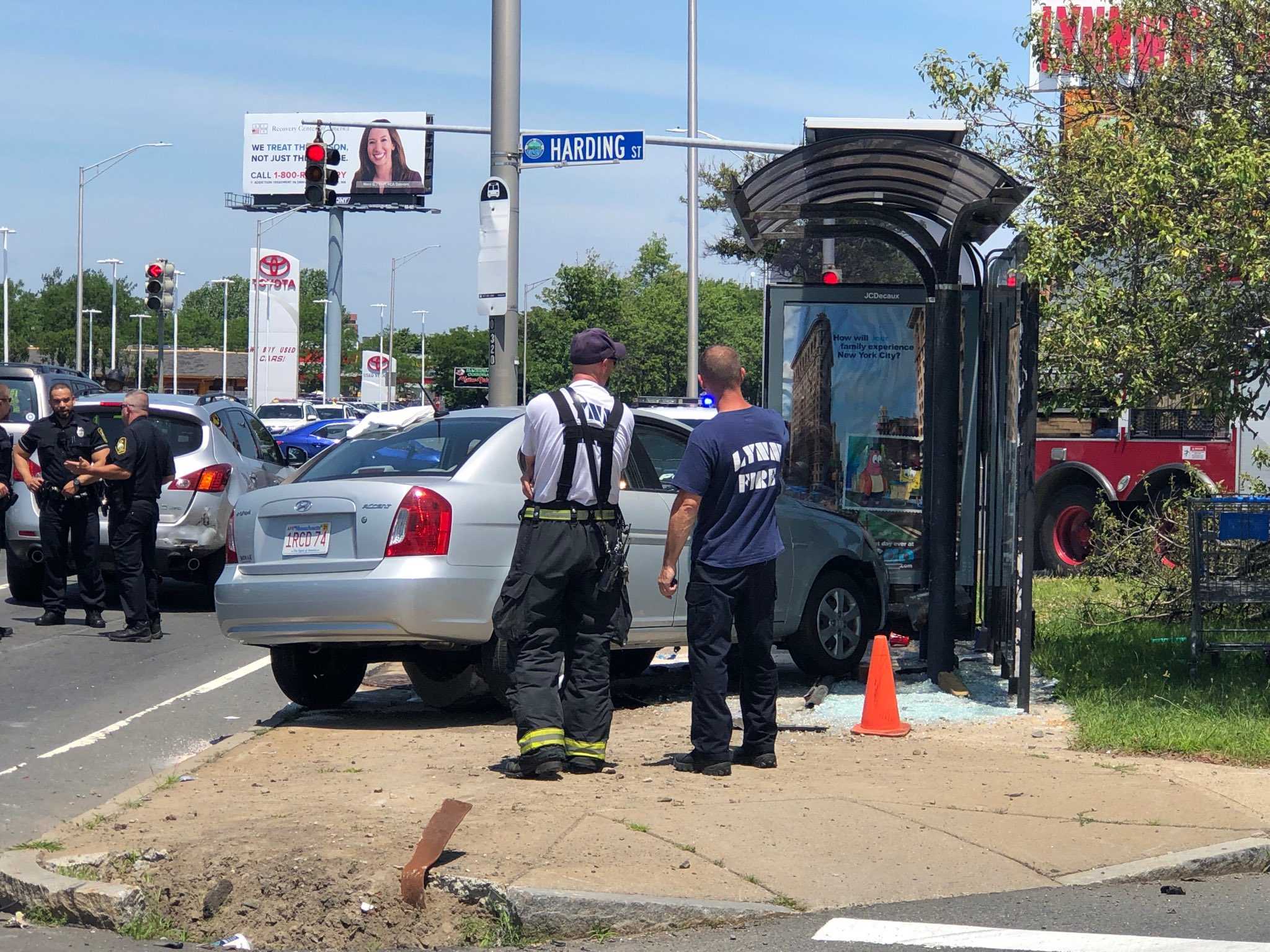 Car Crashes Into Bus Stop Along Lynnway, Pedestrians Seriously Injured