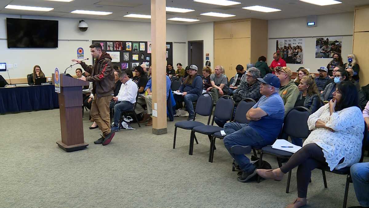 Bus drivers push for more money during PVUSD board meeting