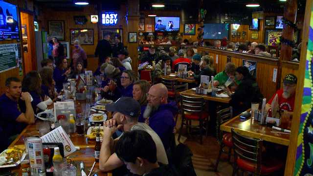Des Moines restaurants see surge in business during state wrestling - Vimarsana News
