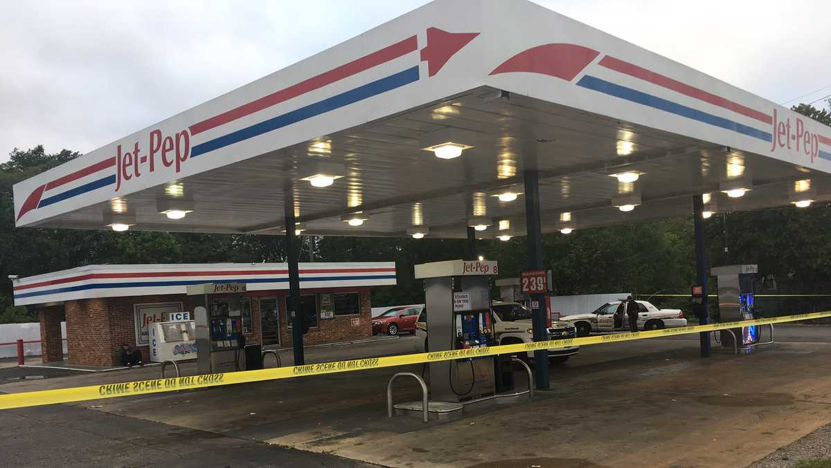 gas-station-clerk-shot-during-attempted-robbery-in-center-point