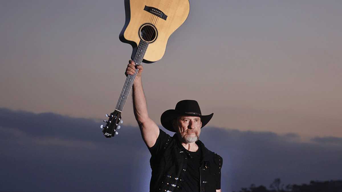 "Scrubs" actor/singer Colin Hay performing at Taft Theatre