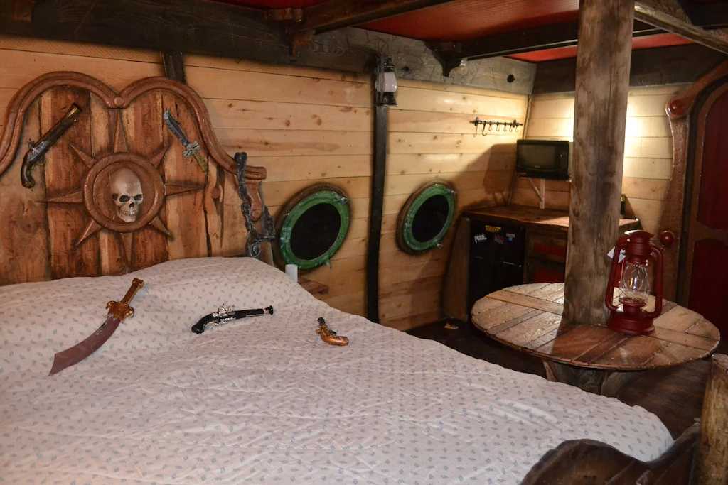 pirate ship cabin