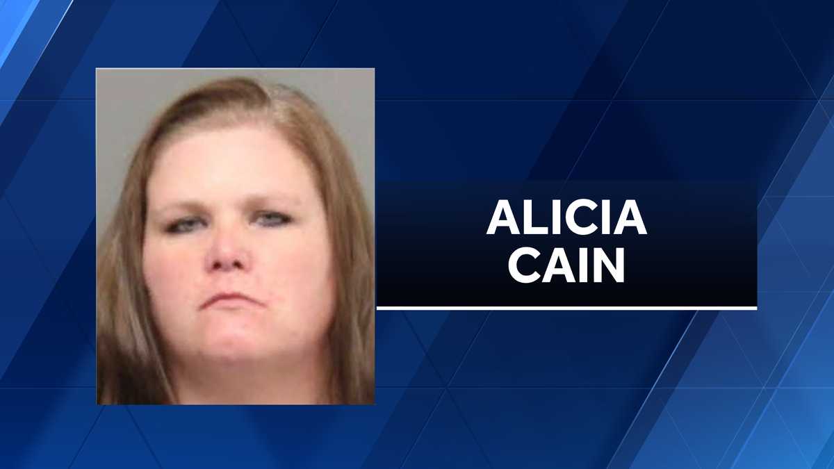 Omaha woman allegedly concealed meth in her belly button