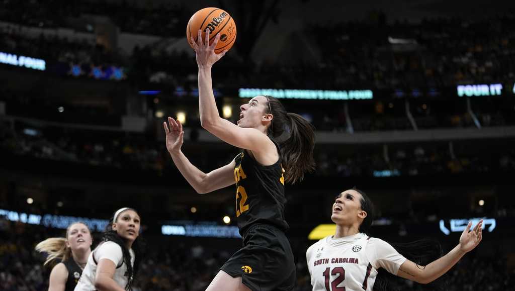 How Iowa's Caitlin Clark made game-winning shot against No. 2 Indiana