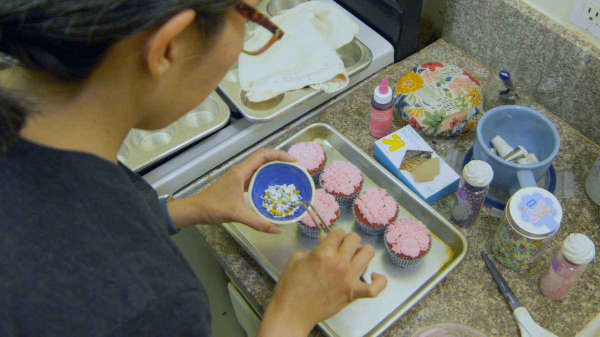 Cake4Kids volunteers bake birthday cakes for children in need