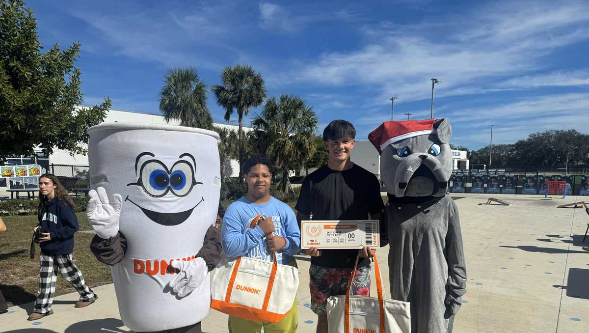 Palm Beach County students receive Orange Bowl tickets from Dunkin' for friendship