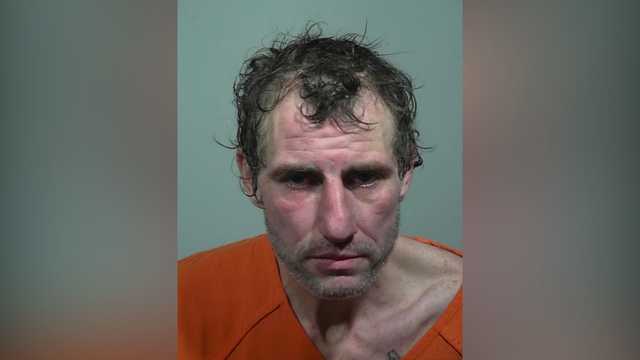Portland PD: Burglar caught dragging suitcase containing safe in snow - Vimarsana News