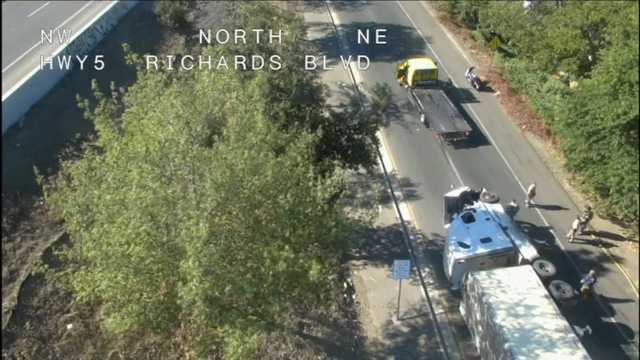 Overturned semi blocks I-5 on-ramp from Richards Boulevard - Vimarsana News