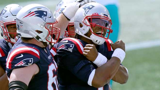 WATCH: Cam Newton scores first touchdown in Patriots uniform