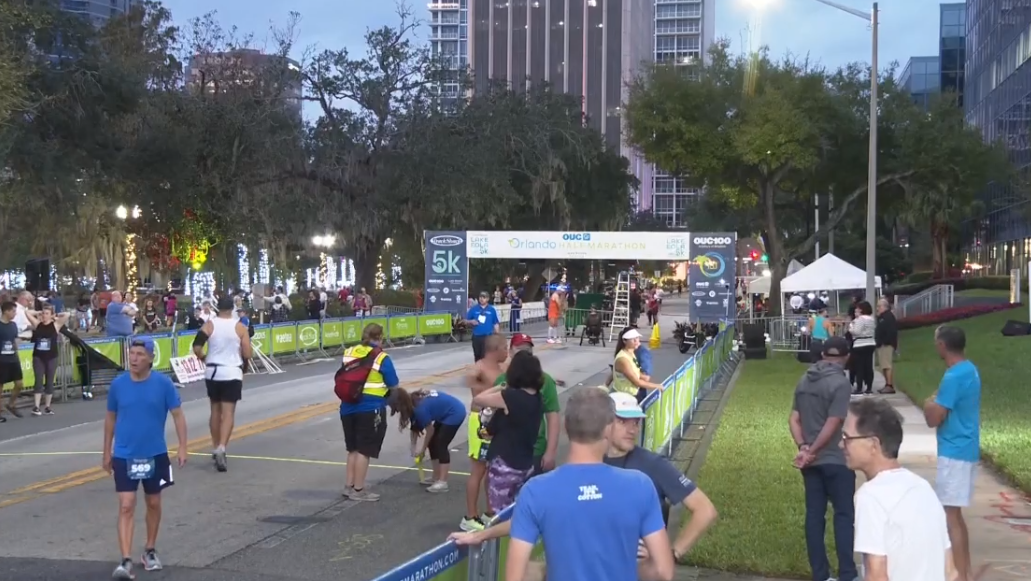 Orlando Half Marathon Finish line cam