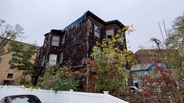 Dilapidated 'candidate for demolition' sells for $2.3M - Vimarsana News