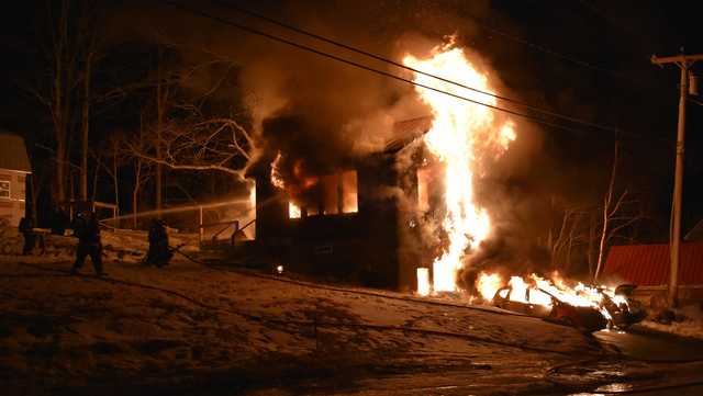 4 hurt, 1 unaccounted for after fire destroys Camden home - Vimarsana News