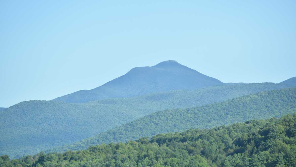 3 kids found safe after going missing during hike on Vermont mountain