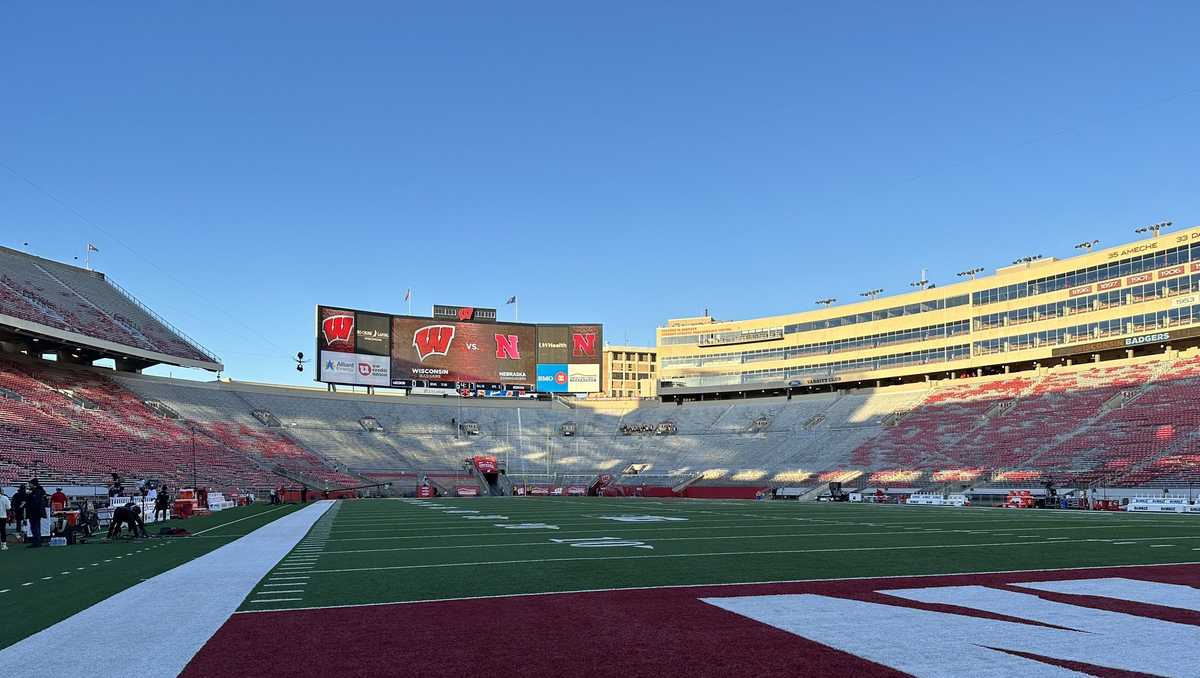 Nebraska announces who's starting as quarterback against Wisconsin