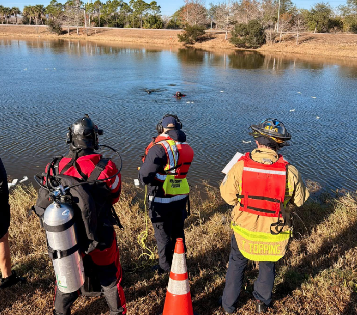 wpbf.com - Allen Cone - Man rescues pregnant woman from sinking car off I-95 in Martin County