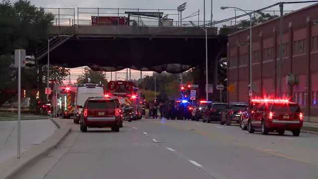 Car falls off 16th Street Bridge onto Canal Street, three people dead - Vimarsana News