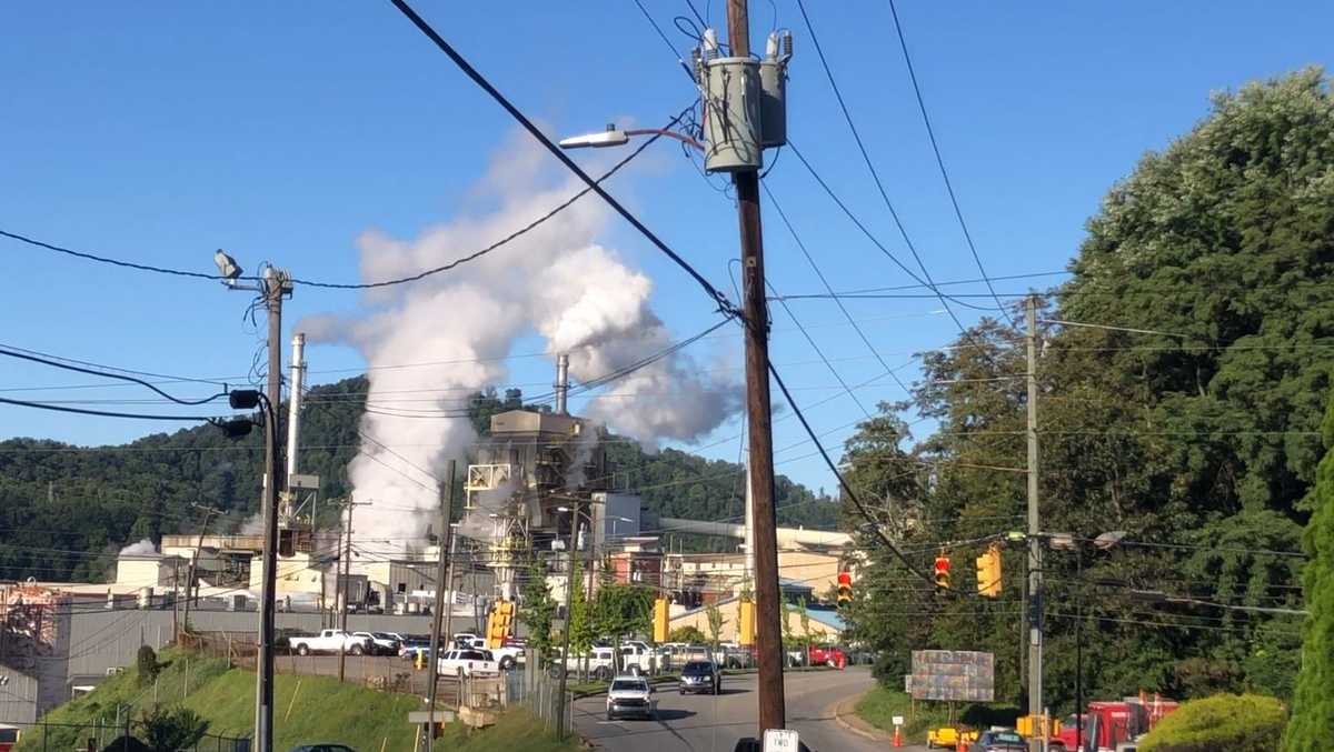 2 people injured in 3alarm fire at Evergreen Packaging plant in Canton