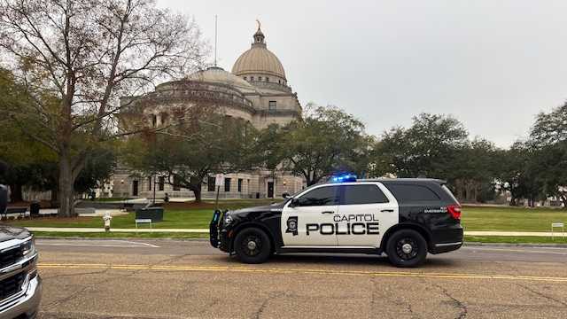 Bomb threat under investigation at Mississippi State Capitol - Vimarsana News