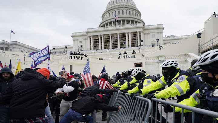 Experts Denounce Comparison Between Capitol Siege, BLM Protests