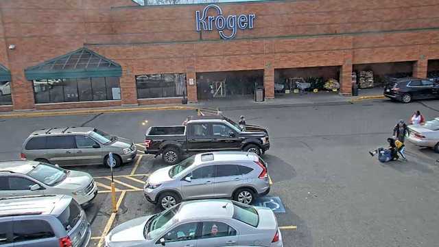 Man pleads guilty in Kroger purse snatching that was caught on surveillance - Vimarsana News