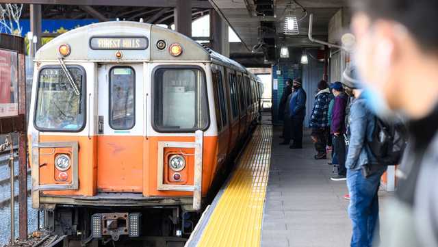 MBTA headed to 'financial cliff' once pandemic aid ends next year - Vimarsana News