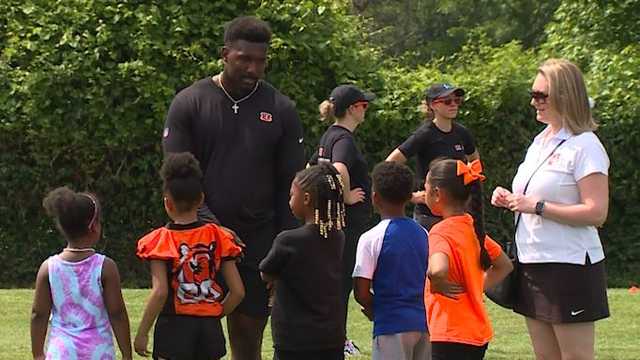 Hillsboro Elementary rooting for the Cincinnati Bengals - The