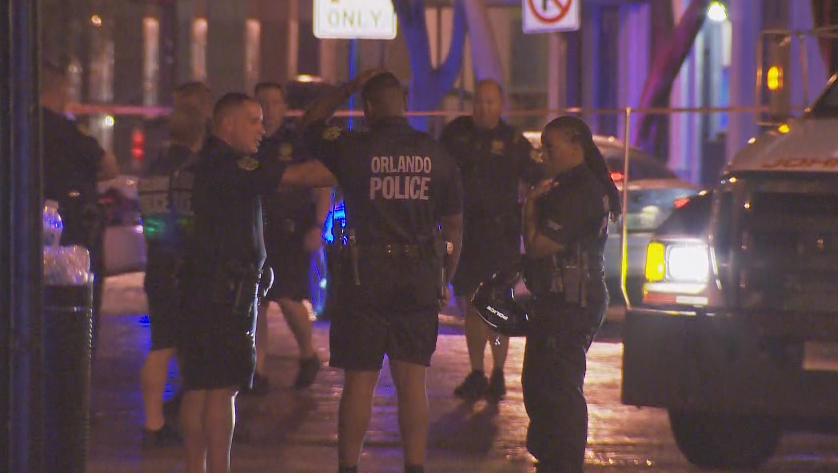 Man shot in parking garage, police search for shooter