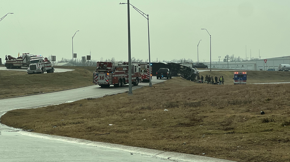 Semi rollover shuts down parts of I-35, I-240 for several hours in Moore