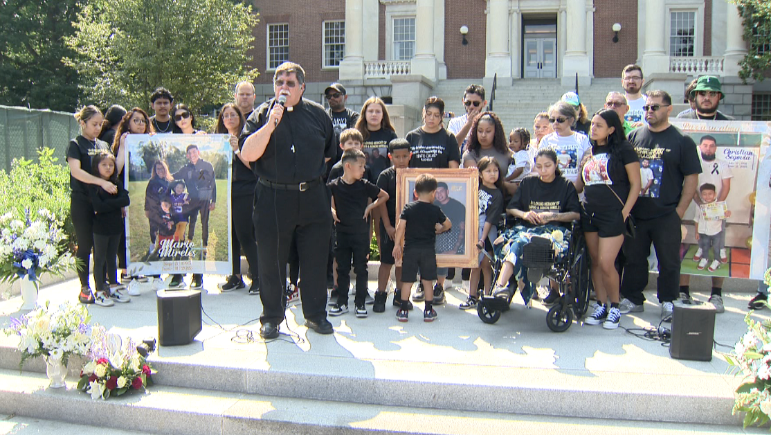 Father's Day vigil held for 3 killed in Annapolis mass shooting